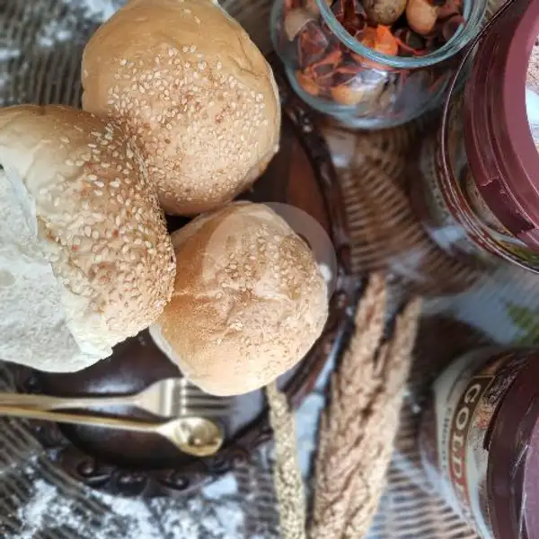 Oreo + Keju + Susu | Roti Kukus Cirjak, Harjamukti