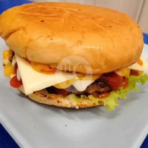 Burger Berto Beef Patties Mozarella Bbq | Burger Berto, Karangploso