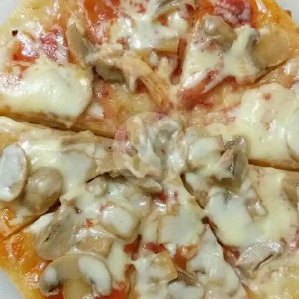Pizza Jamur | Gudang Pizza, Kampung Baru