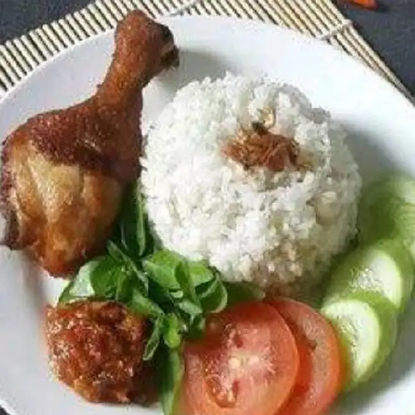 Nasi Ayam Penyet Mamade | Es Jus,Es Campur,Ayam Geprek,Dll