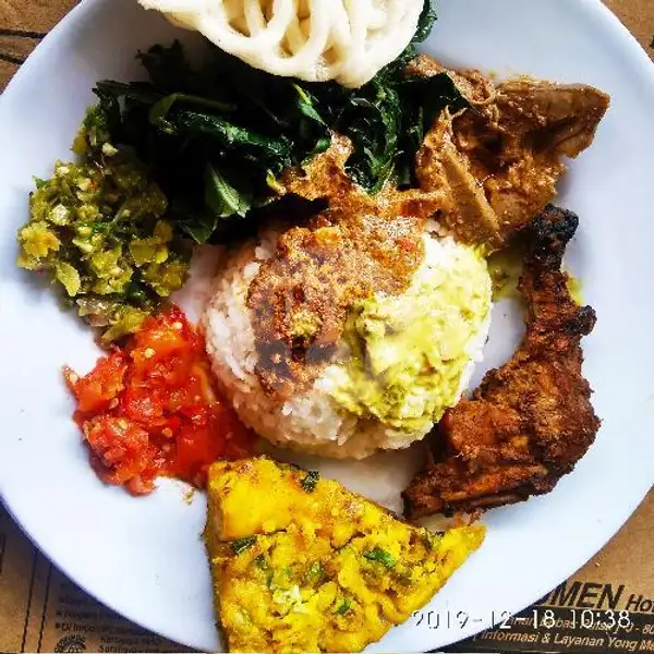 Nasi Ayam Bakar + Telur Dadar + Kerupuk Blek Palembang | RM. Mitra Minang, Raya rancaekek