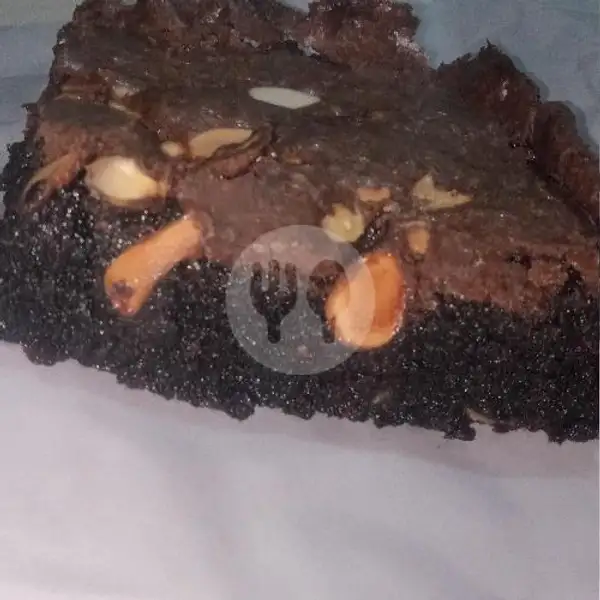 Brownis Panggang Shyni Crust | Warung Indo Sumur Geger