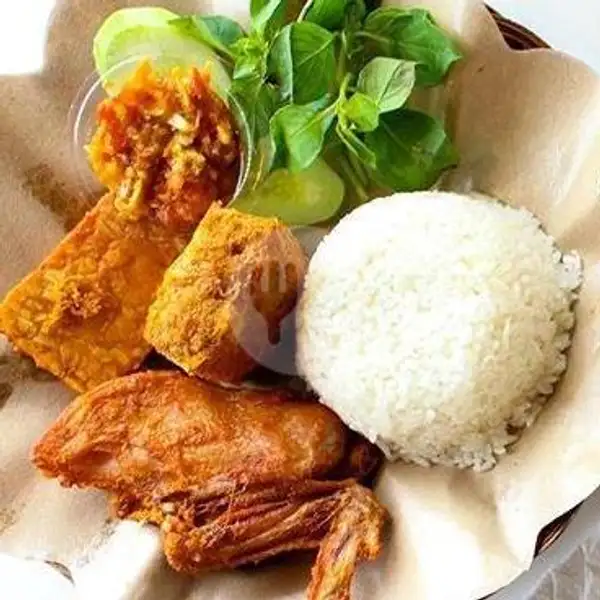 Ayam Penyet Sambal Kecombrang + Nasi | Ayam Penyet Amora Jl.pintu Air 2