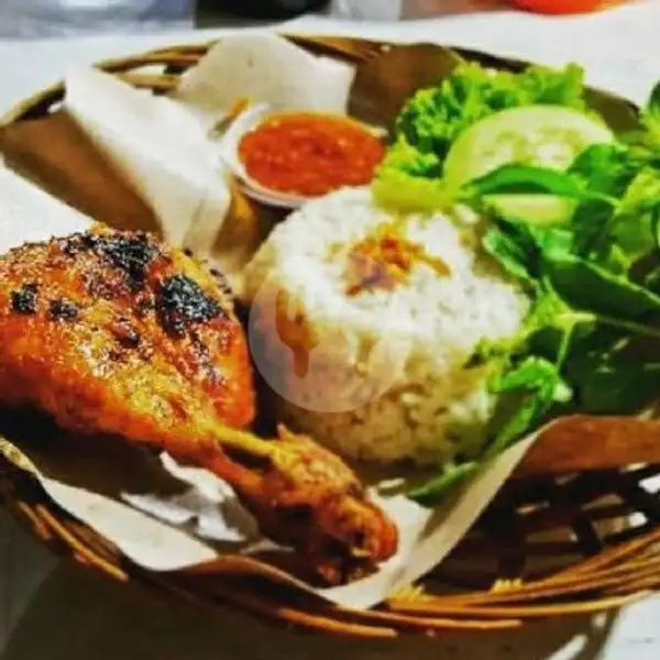 Ayam Bakar +nasi  Lalap Sambal | Ayam Bakar Greget Bang BOarr, Green Garden