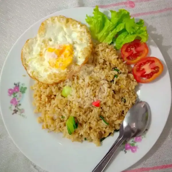 Nasi Goreng Telor Ceplok | Holly Meal, Kesugihan