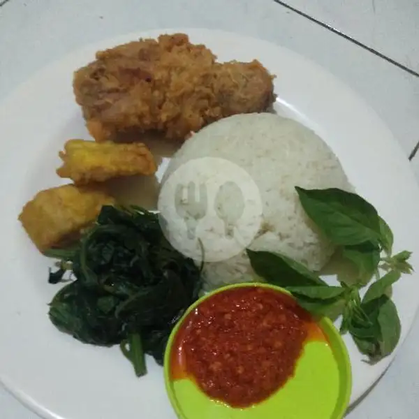 Nasi Tempong Ayam Crispy +Es Teh | Lalapan Ayam Laos JJ, Gatot Subroto I