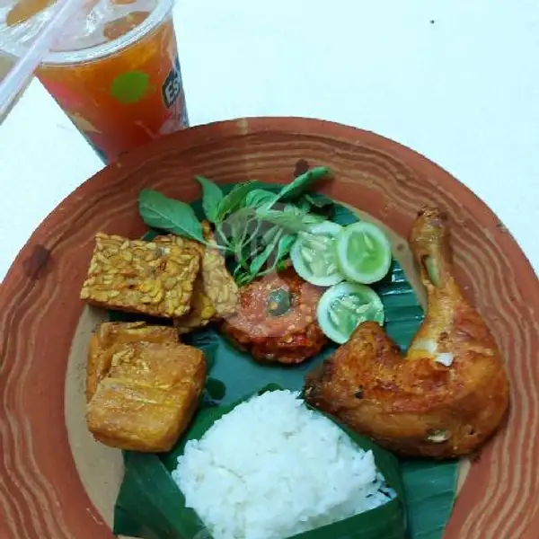Paket Ayam Goreng + Es Teh Poci | Pociku, Nangka Selatan