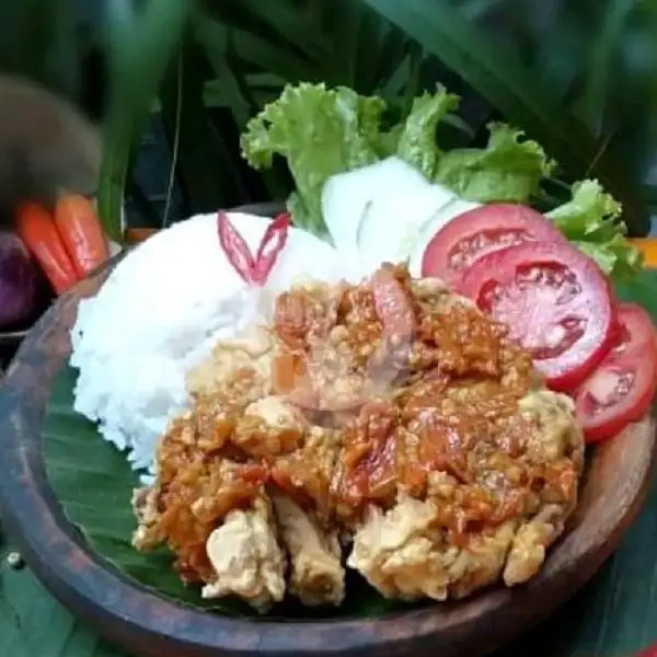 Ayam Penyet (pot. 8) + Tahu/Tempe + Nasi + Lalapan | Nasi Kepal, Depok