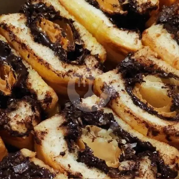 Roti Bakar Choco Crunchy Full | Kedai Street Food, Balongsari Tama Selatan X Blok 9E/12
