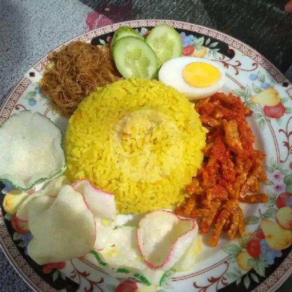 Nasi Kuning Ayam | Warung Kuliner Cemara Mato Aia