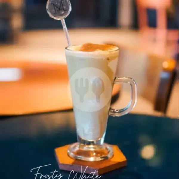 Frosty White | Monsoon Coffee & Cowork, Cicendo