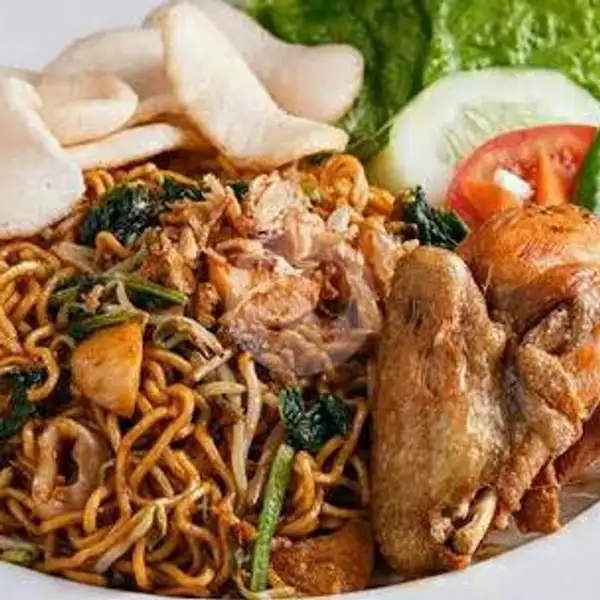 Mie Goreng Ayam Paha Sebelah/ Dada/sayap/paha atas Sebelah + Telur | Cha Cha Food, Diponegoro
