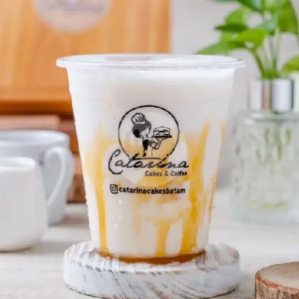 Milk Caramel (Cold) | Catarina Cakes & Coffee, Batam Kota