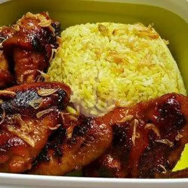 Nasi Kuning Ayam Bakar Balado | Warung Cantika Cikumpa