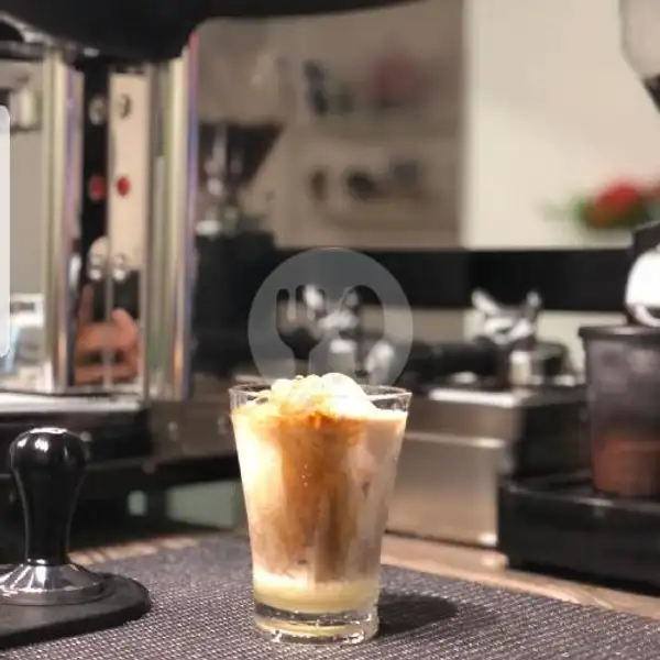 Caffe Latte | Kopi Dari Hati - Taman Ratu