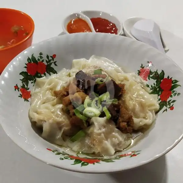 Pangsit Kuah Isi 5 | Mie Ayam 77, Kwetiaw & Nasi Goreng, Denpasar