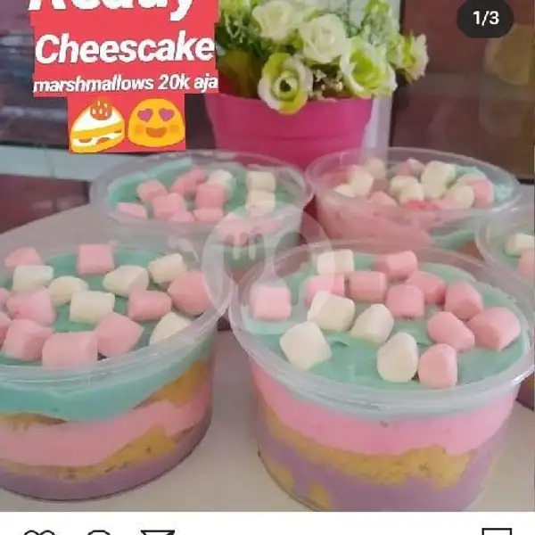 Cake Marshmallow | Premium Salad Buah & Dessert Box, Kenangan
