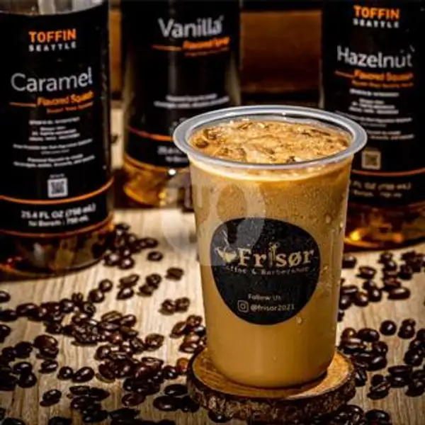 Iced Vanila Latte | Frisor Coffee And Barber Shop