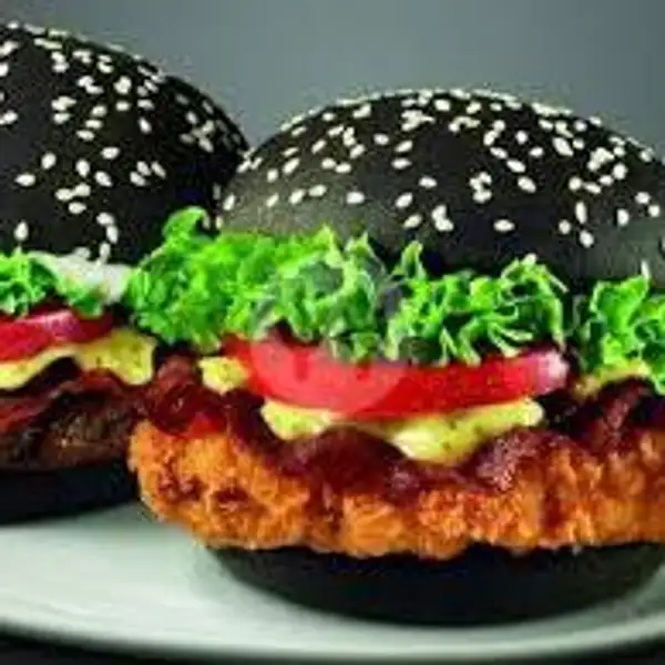 Burger Hitam Chiken Crispy | Khansa Kebab Burger & Hot Dog, Purwosari 1B