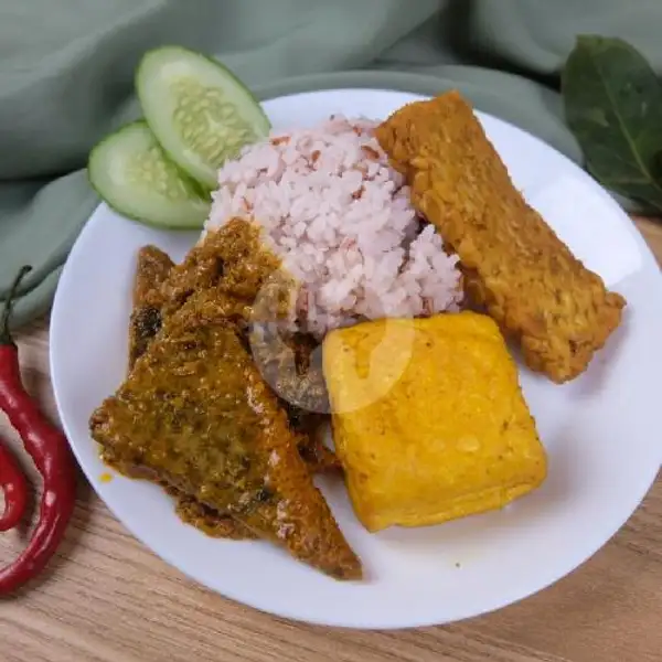 Ikan Nila Bumbu Gule 2 Potong | Hejo Fresh, Vegan & Vegetarian Eatry