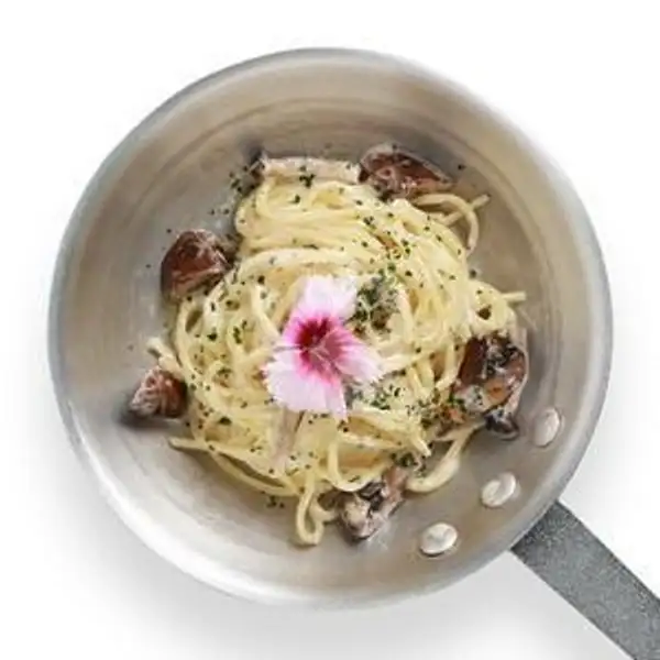 Spaghetti Alfredo mushroom truffle with roasted chicken | HOLYSTEAK by Holycow! Group, Sawah Besar
