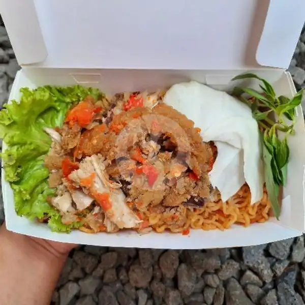 Paket Ayam Geprek Indomie Hype Abis + Es Teh | YamYam Cilacap, Rinenggo Asri