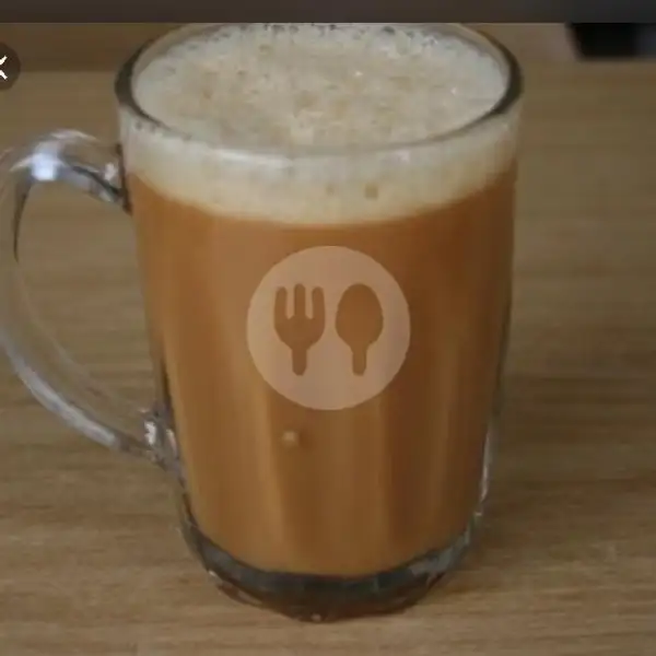 Teh Tarik Panas | Kedai Koffi Helsinki Kopi dan Mie Aceh, Cilacap Tengah