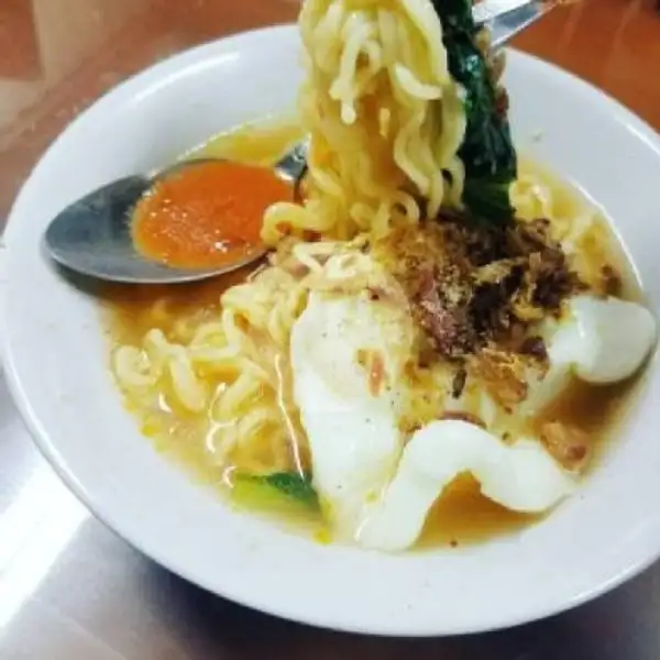 Mie Rebus + Nasi | Cafe Simpang Presiden Spesifik Teh Talua, Jhoni Anwar