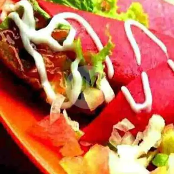 Velvet Wrap Daging Ayam + Telur + Parutan Keju | Hotdog Mozarela Kita, Tampan