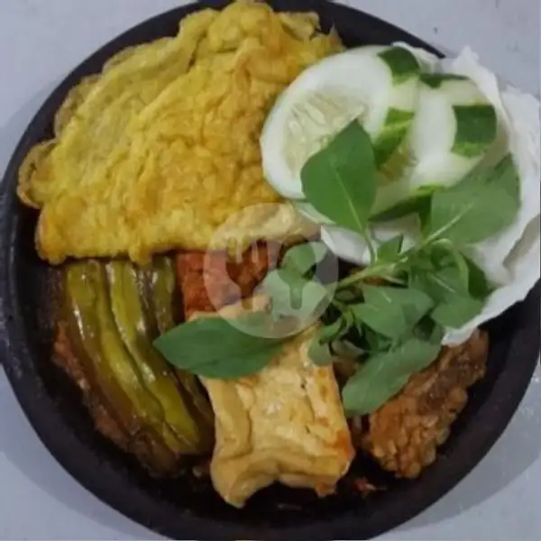 Nasi Dadar Telur | Sambelan Bu Siti, Kebraon 2 Gg tomat no 24,Kel.kebraon,kec.karang Pilang