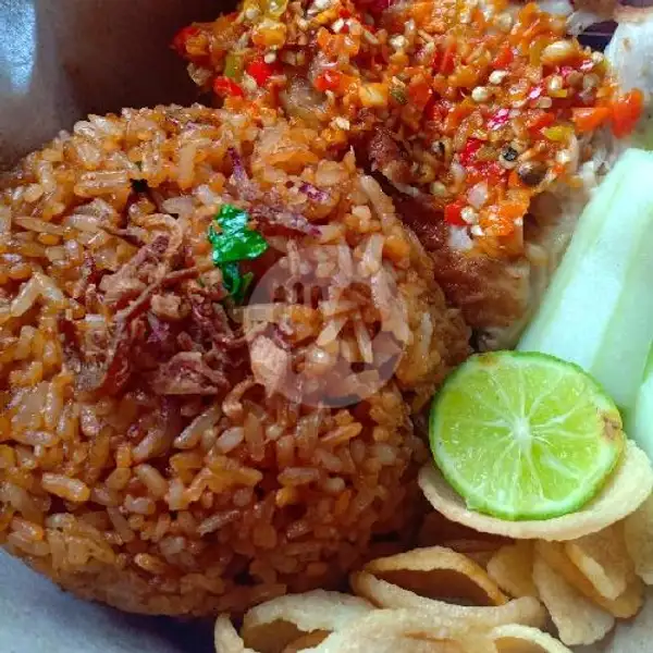 Nasi Goreng Merah + Ayam Geprek | Mie Kering Food & Drink, Garuda