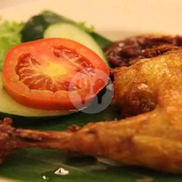 Ayam Goreng Kampung | Dapoer Ibu Sarilah, Madura