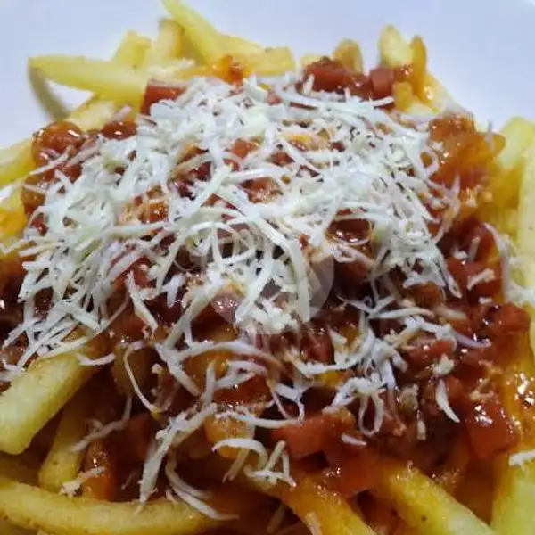French fries Bolognese Sauce | Nuna Kitchen, Sepatan