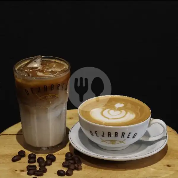 Hot Vanilla Latte | Deja Brew, Margonda Raya