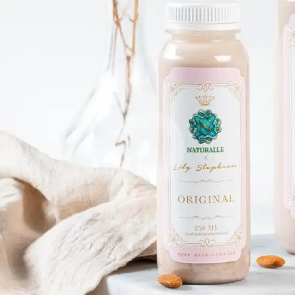 Original 250 Ml By lily Stephanie | Naturalle Premium Almond Milk, Wisma Mukti
