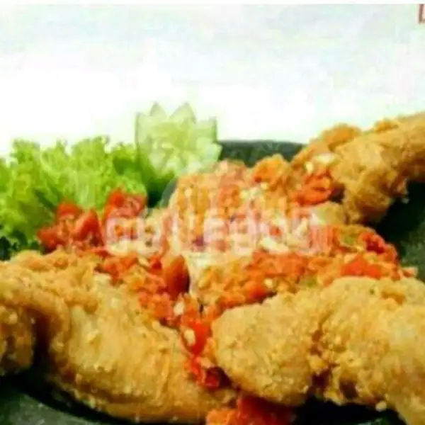 2 Ayam Geprek Berbedaa Sambal(halal Food) | Dapoer Deo, Hawila Residence