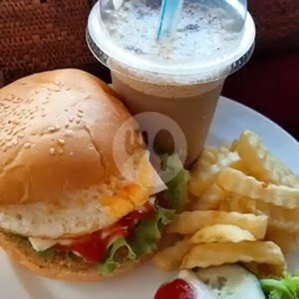 Paket 1b (Burger Telur+ Kentang Goreng+ 1 Capucino) | Hotdog Mozarela Kita, Tampan