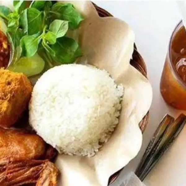 Nasi Ayam Tahu +Krupuk + Teh Manis | Pecel Lele Gg Awug 02, Cikambuy