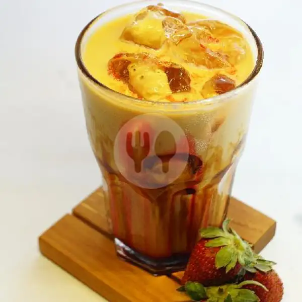 Ice Milky Strawberry Brown Sugar | Butter Milk by Gedong Roti - Roti Bakar, Bakery, Coffee & Eatery