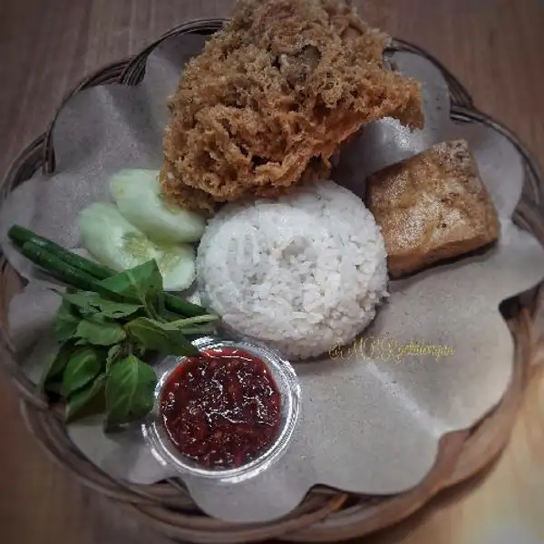 Nasi Ayam Kampung Goreng Kremes | RM. Mbok Berek, Pacar