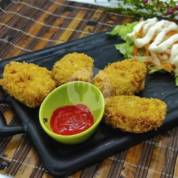 A La Carte Shrimp Roll | Nasi Goreng Sop & Pizza Dapur Ellen, Sudirman Street