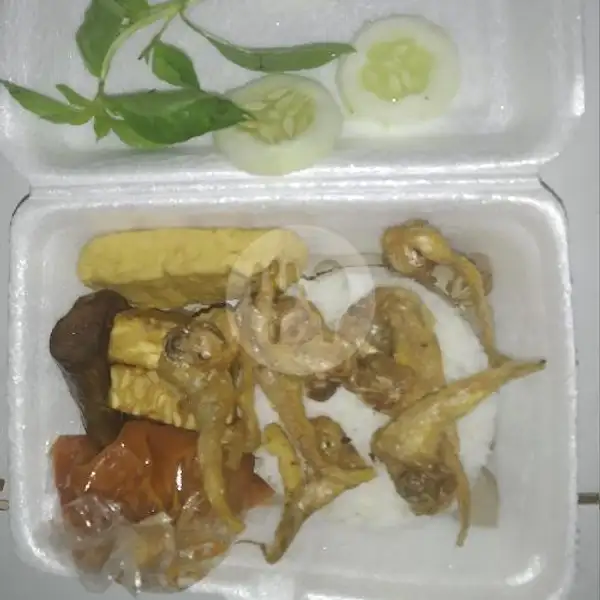 Penyetan Ikan Asin | Spicy Foods Ariska, Tegalsari