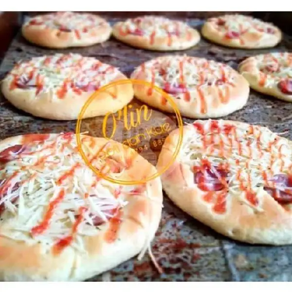 Roti Pizza Mini | Olin Roti dan Kue, Cilacap Selatan