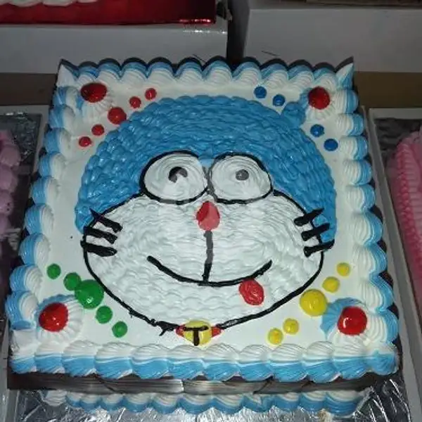 Black Flores Karakter Doraemon Uk 20 | Kue Ulang Tahun Adeliaa Bakery, Pasar Senen Raya