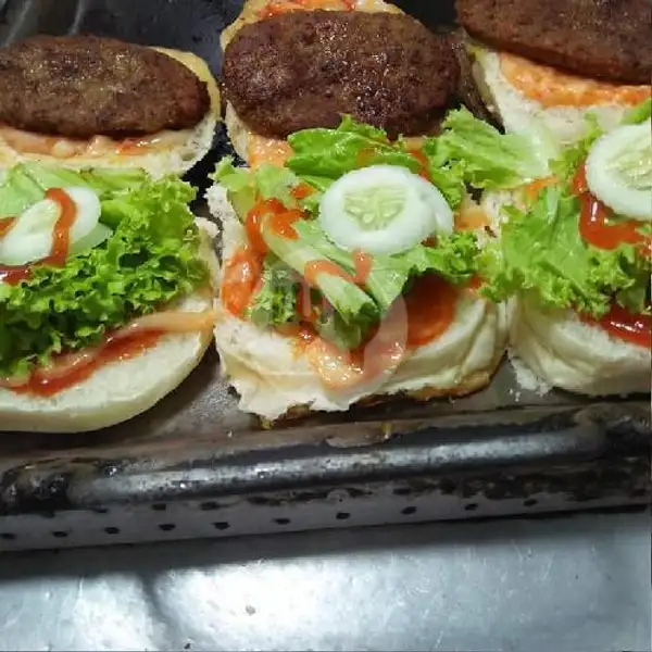 Burger Sehat Daging Sapi Tebal + Telur Mata Sapi | Raja Kebab Pizza & Burger, Pasopati