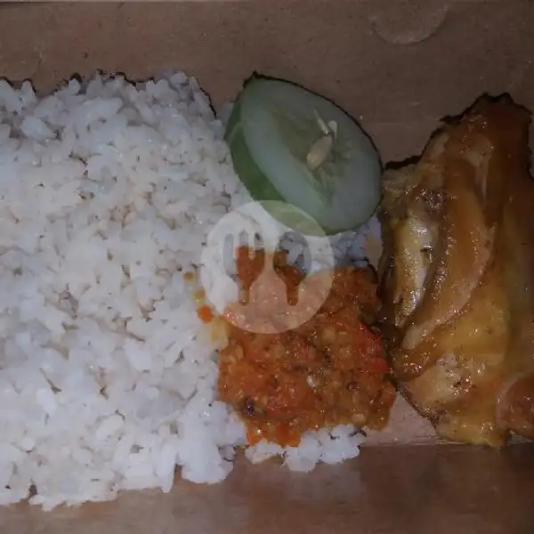 PAKET Ayam Goreng KALASAN + AIR MINERAL | Kwetiau Sultan, Gunungsari