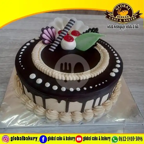 Black Forest (BF 30) Uk 18x18 | Global Cake & Bakery,  Jagakarsa