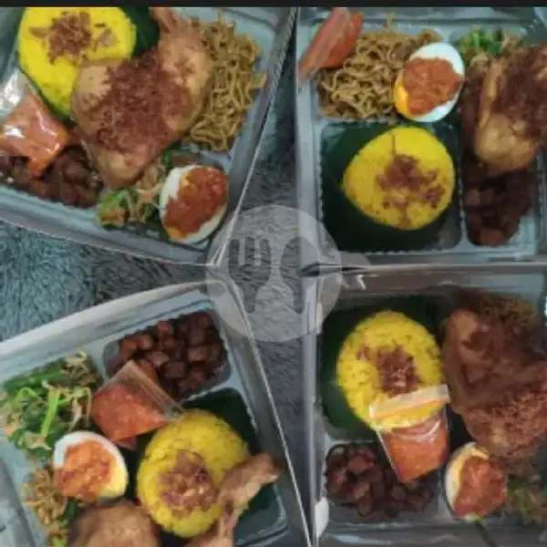 Nasi Kuning Box/10 | Nasi Tumpeng dan Nasi Liwet Mpok Ipeh, Kebon Jeruk