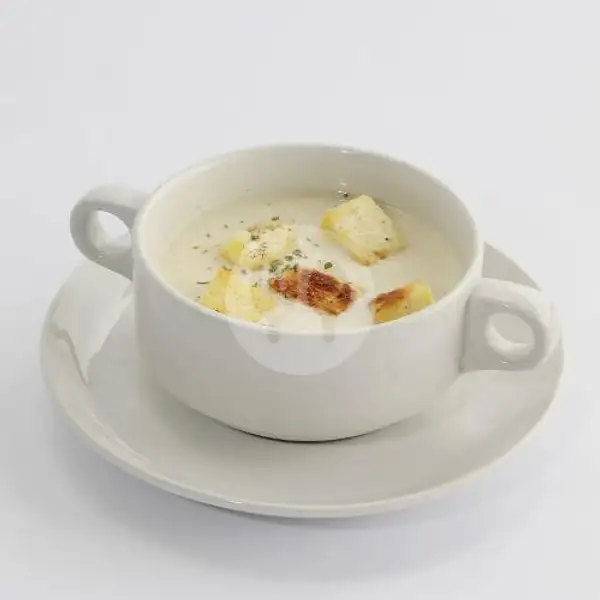 Cream Chicken Soup | Elzatta Café, Pondok Kelapa