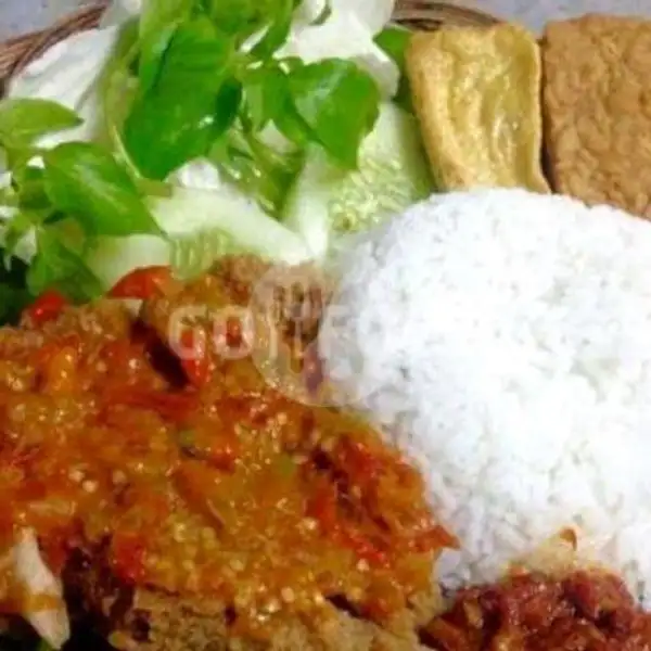 Ayam Geprek + Nasi(halal Food) | Dapoer Deo, Hawila Residence